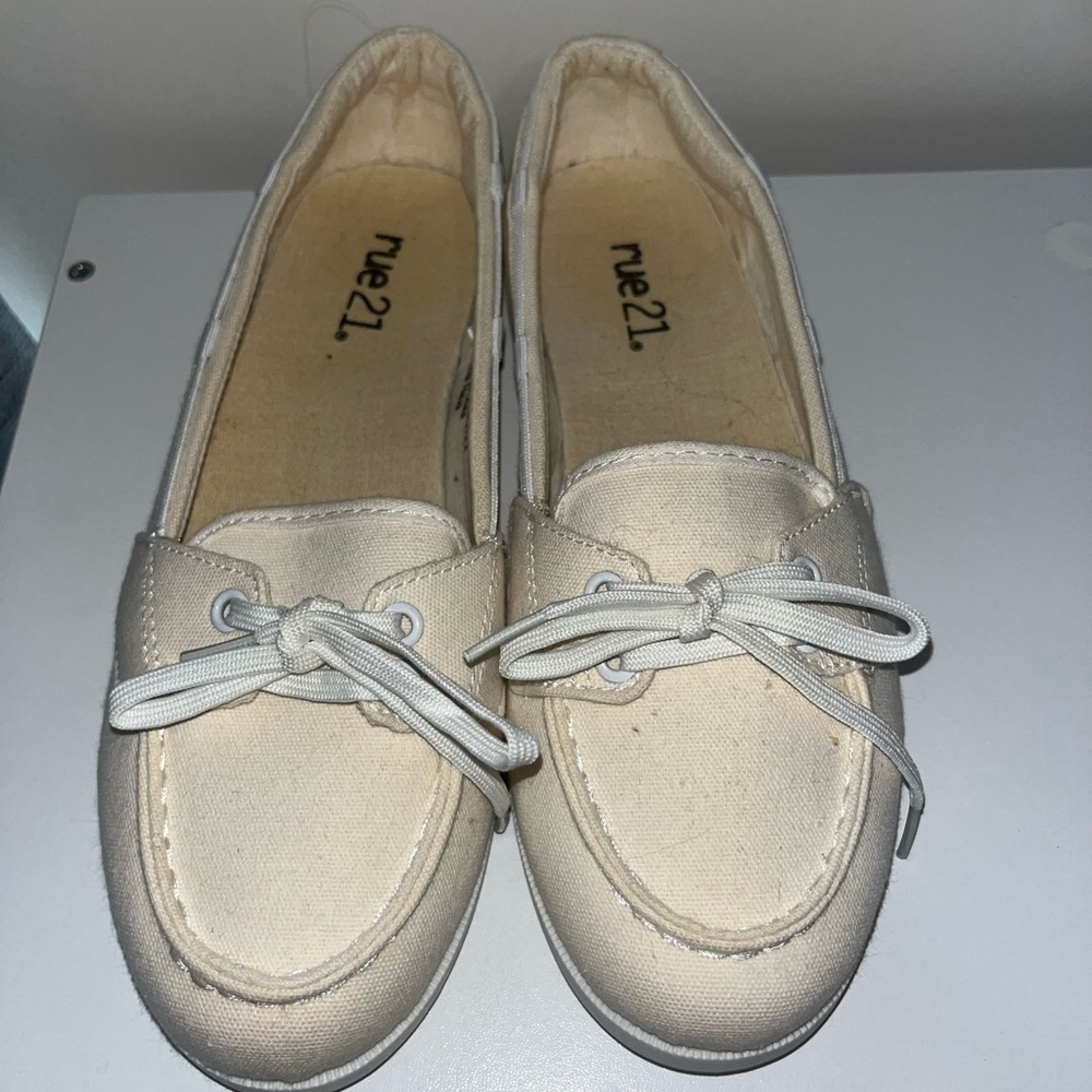Off white slip on